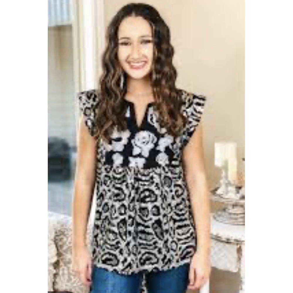 Savannah Jane Embroidered and Sequin Top Plus Size 1X Animal Floral Print